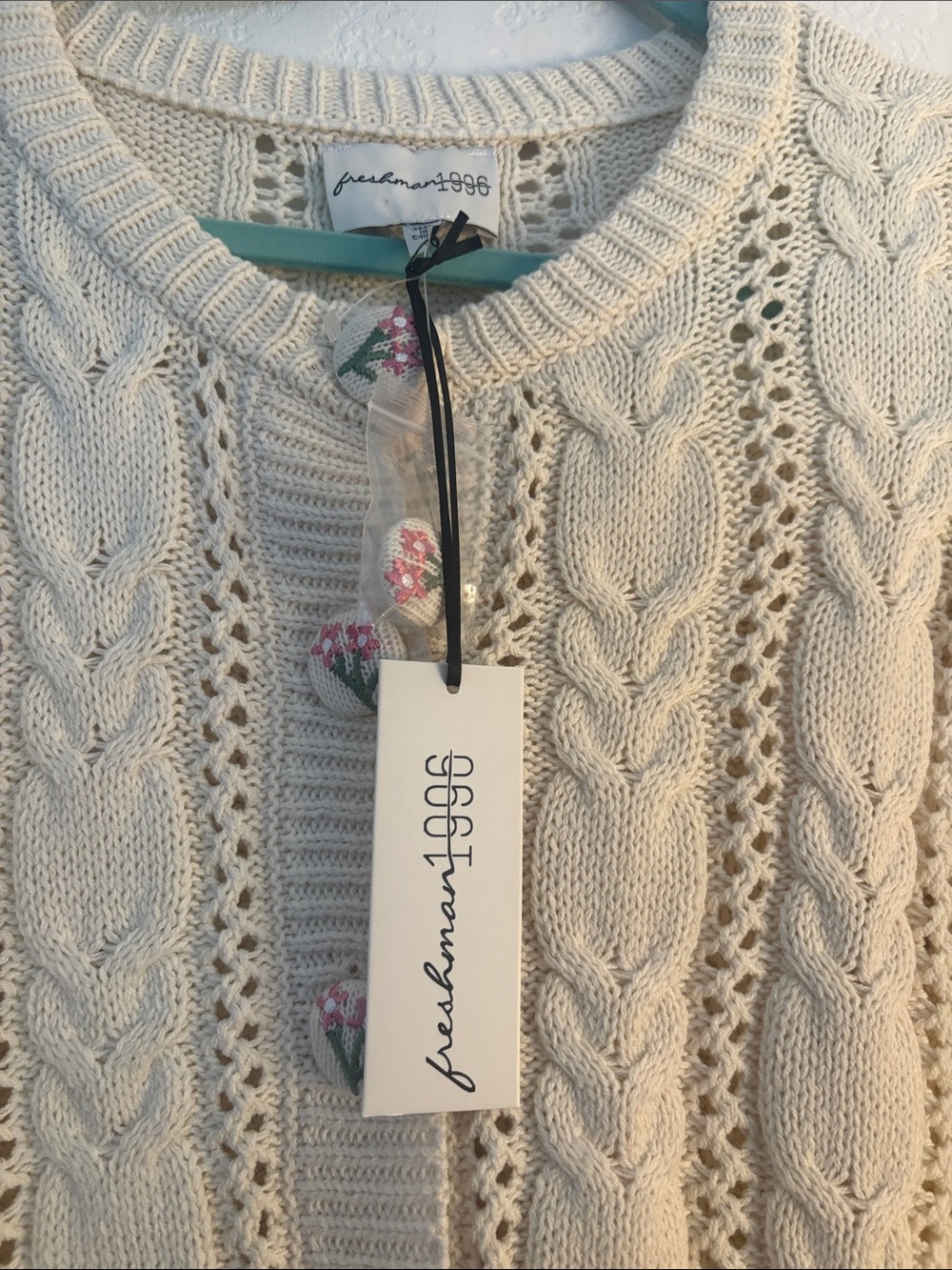 Anthropologie Cream Cable-Knit Cropped Cardigan with Floral Buttons - Picture 2 of 3